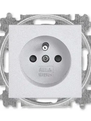 Levit®M 5519H-A02557 70 zásuvka jednonásobná 55x55, s ochranným kolíkem, s clonkami barva titanová ABB Akční Nabídka