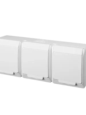 GALATEA *5326-02 IP44 Zásuvka 3x 2P+PE SCHUKO, 3-nás. vodorovná (bílá). Výprodej